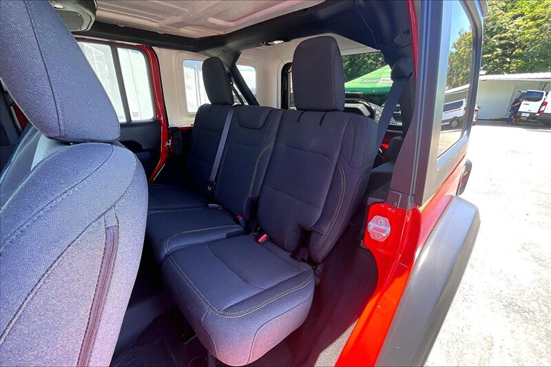 2025 Jeep Wrangler Sport - Photo 25 - Ponce, AL 00717