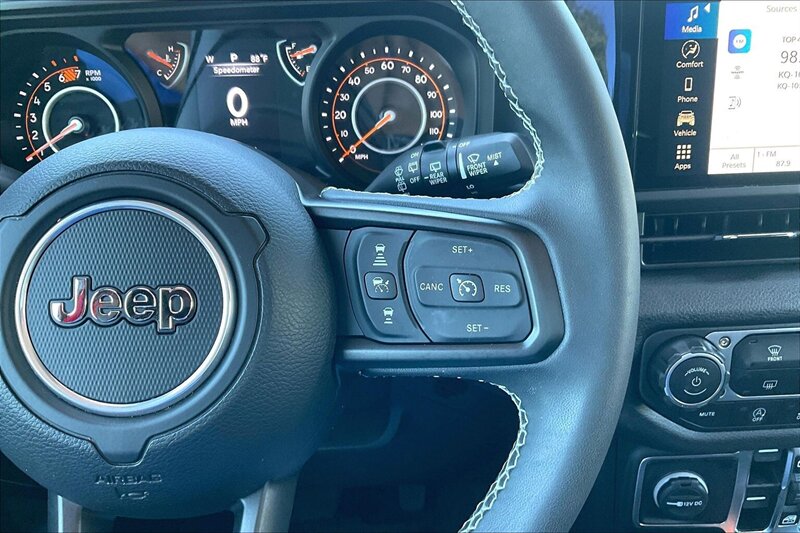 2025 Jeep Wrangler Sport - Photo 18 - Ponce, AL 00717