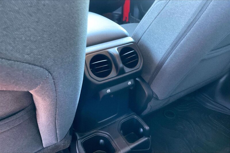 2025 Jeep Wrangler Sport - Photo 32 - Ponce, AL 00717