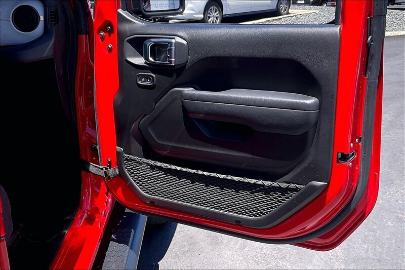 2025 Jeep Wrangler Sport - Photo 23 - Ponce, AL 00717