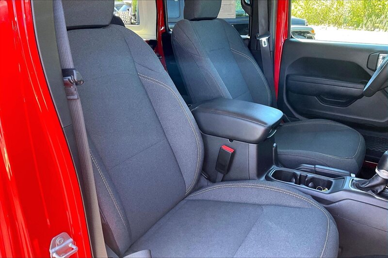 2025 Jeep Wrangler Sport - Photo 7 - Ponce, AL 00717