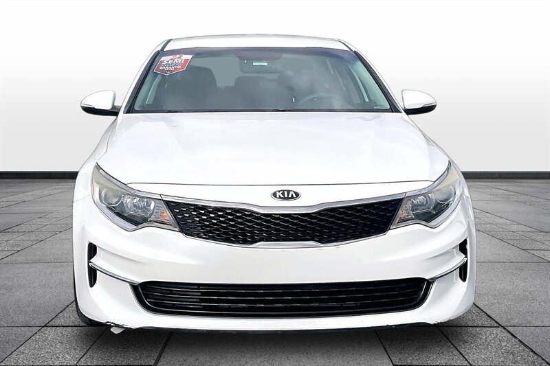 2017 Kia Optima LX - Photo 3 - Ponce, AL 00717