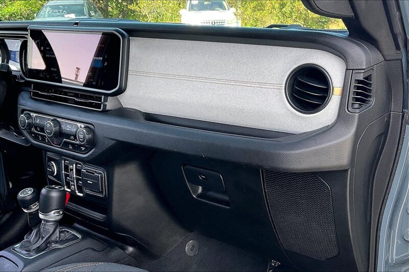 2025 Jeep Gladiator Sport S - Photo 16 - Ponce, AL 00717