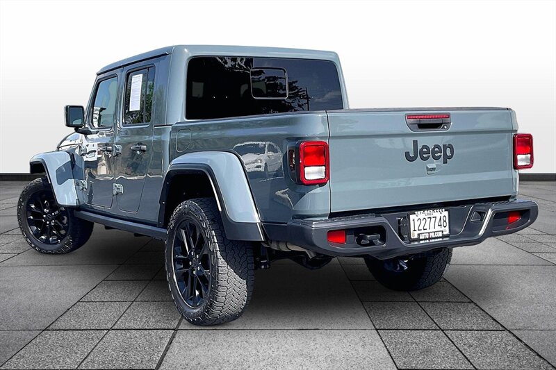 2025 Jeep Gladiator Sport S - Photo 11 - Ponce, AL 00717