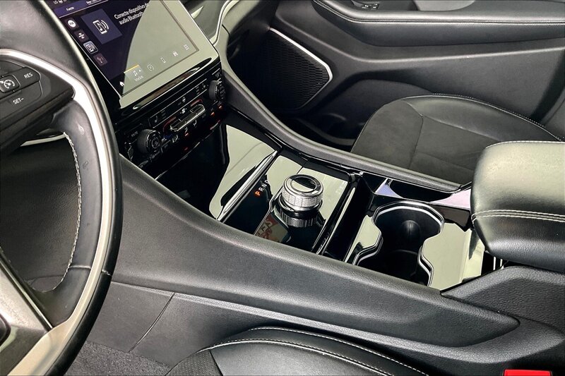 2022 Jeep Grand Cherokee L Laredo - Photo 16 - Ponce, AL 00717