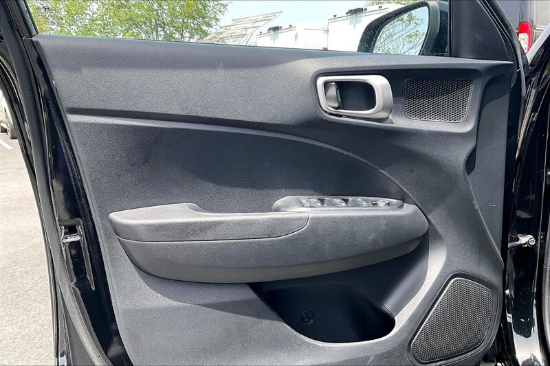 2023 Hyundai VENUE SE - Photo 22 - Ponce, AL 00717