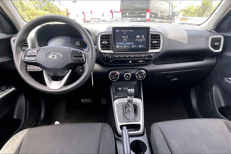 2023 Hyundai VENUE SE - Photo 14 - Ponce, AL 00717