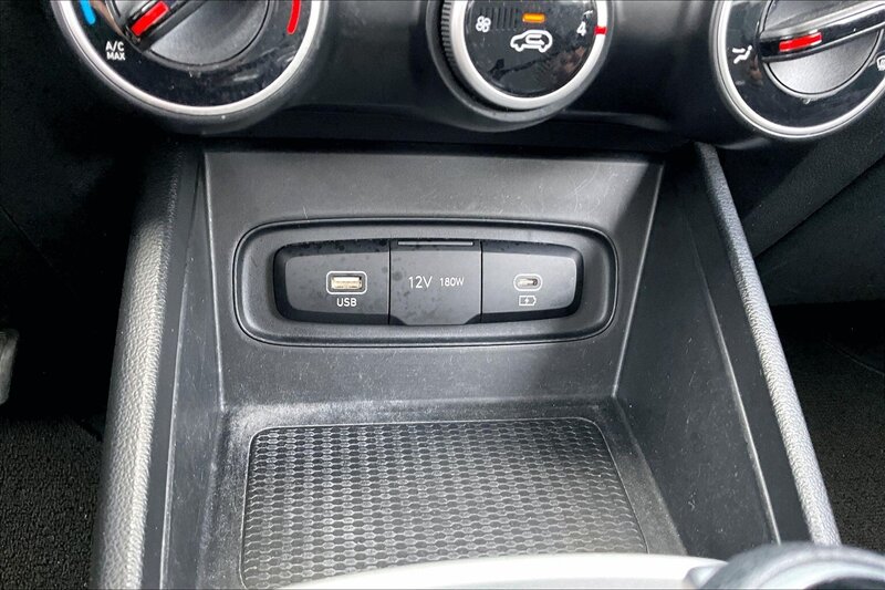 2023 Hyundai VENUE SE - Photo 30 - Ponce, AL 00717