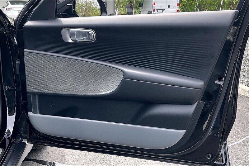2023 Hyundai IONIQ 6 Limited - Photo 23 - Ponce, AL 00717