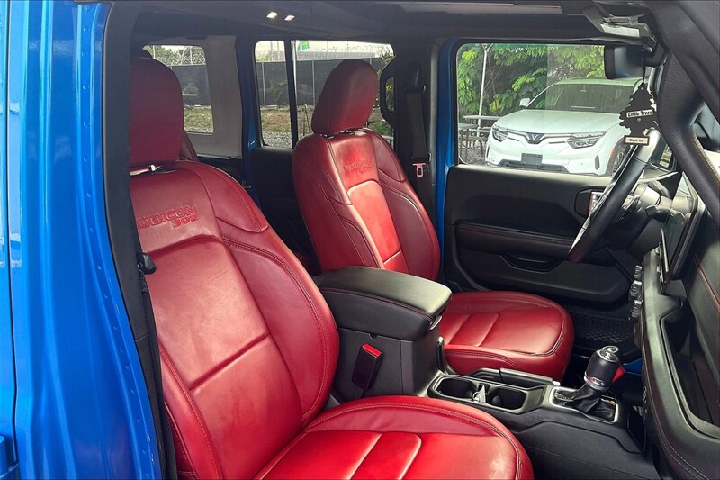 2024 Jeep Wrangler Rubicon 392 - Photo 7 - Ponce, AL 00717