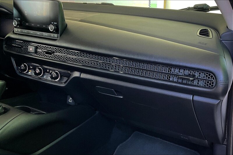 2024 Honda HR-V LX   - Photo 16 - Ponce, AL 00717