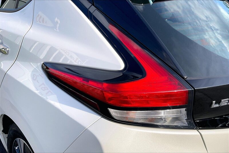 2022 Nissan LEAF SV - Photo 29 - Ponce, AL 00717