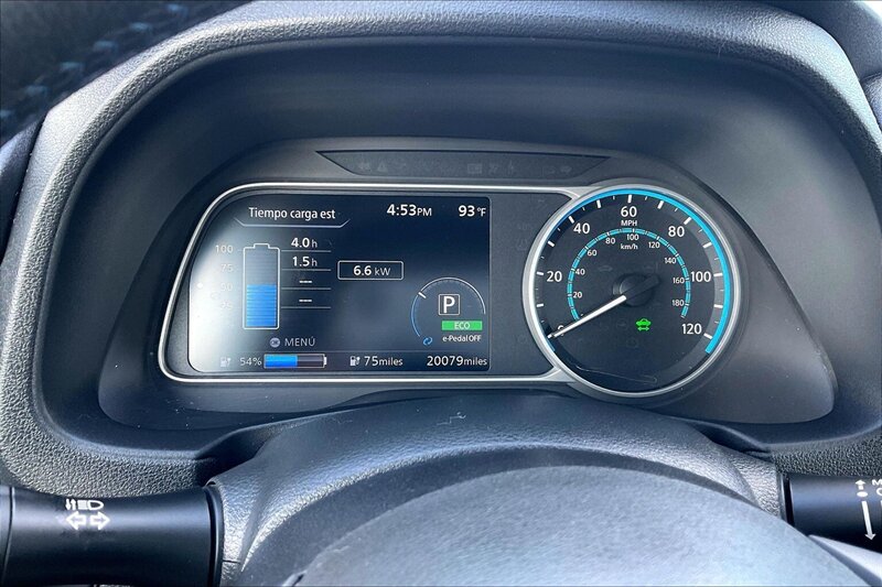 2022 Nissan LEAF SV - Photo 20 - Ponce, AL 00717