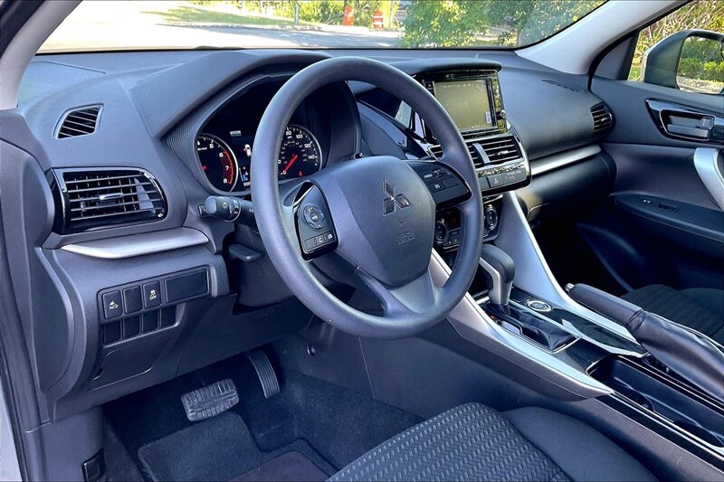 2024 Mitsubishi Eclipse Cross ES - Photo 14 - Ponce, AL 00717