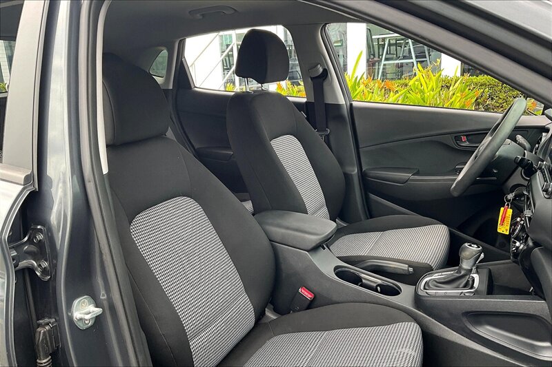 2022 Hyundai KONA SE - Photo 7 - Ponce, AL 00717