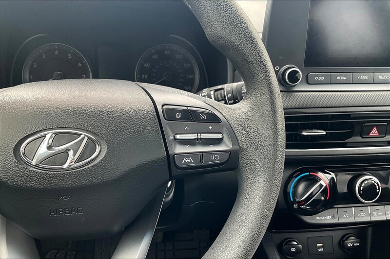 2022 Hyundai KONA SE - Photo 19 - Ponce, AL 00717