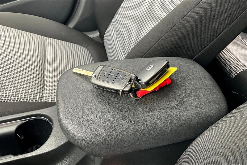 2022 Hyundai KONA SE - Photo 11 - Ponce, AL 00717