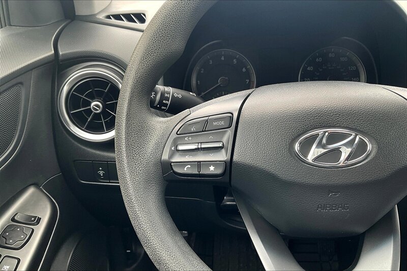 2022 Hyundai KONA SE - Photo 18 - Ponce, AL 00717