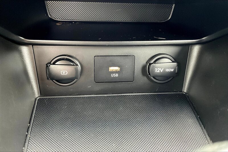 2022 Hyundai KONA SE - Photo 32 - Ponce, AL 00717