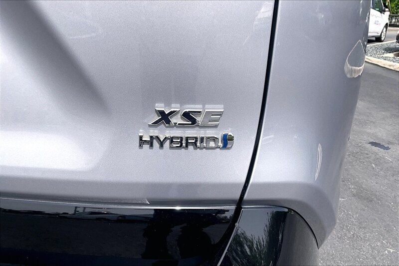 2022 Toyota RAV4 Hybrid XSE - Photo 8 - Ponce, AL 00717