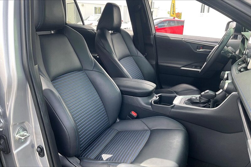 2022 Toyota RAV4 Hybrid XSE - Photo 7 - Ponce, AL 00717