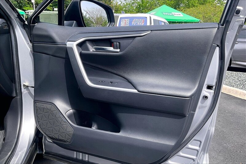 2022 Toyota RAV4 Hybrid XSE - Photo 24 - Ponce, AL 00717