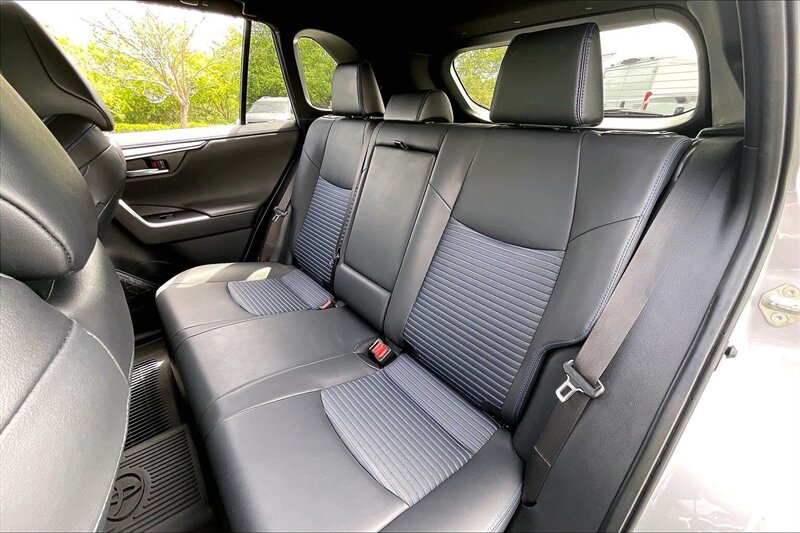 2022 Toyota RAV4 Hybrid XSE - Photo 26 - Ponce, AL 00717