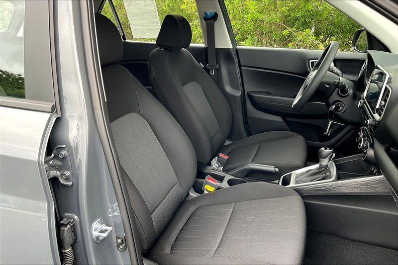 2025 Hyundai VENUE SE   - Photo 7 - Ponce, AL 00717