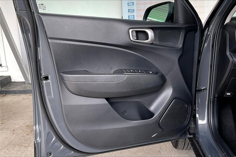 2025 Hyundai VENUE SE - Photo 23 - Ponce, AL 00717