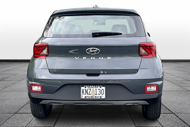 2025 Hyundai VENUE SE   - Photo 4 - Ponce, AL 00717