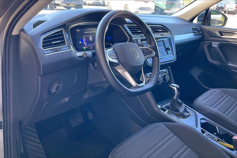 2022 Volkswagen Tiguan S - Photo 13 - Ponce, AL 00717