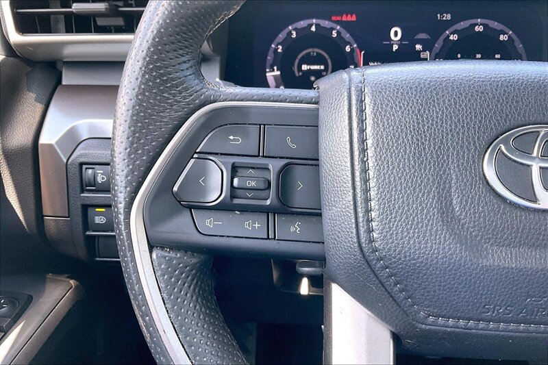 2024 Toyota Tacoma SR5 - Photo 17 - Ponce, AL 00717