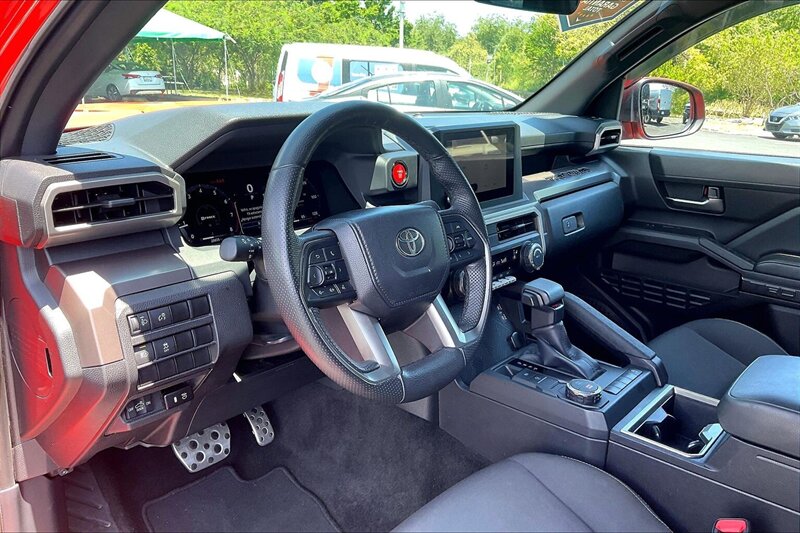 2024 Toyota Tacoma SR5 - Photo 13 - Ponce, AL 00717