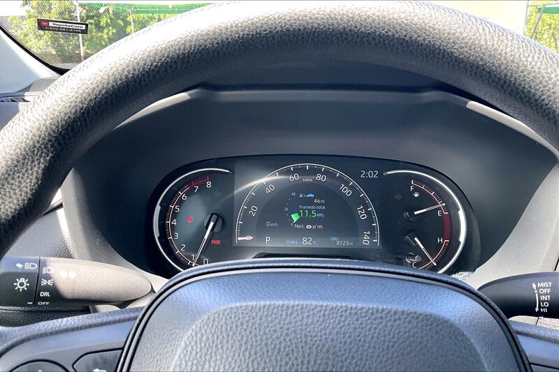 2025 Toyota RAV4 LE - Photo 19 - Ponce, AL 00717