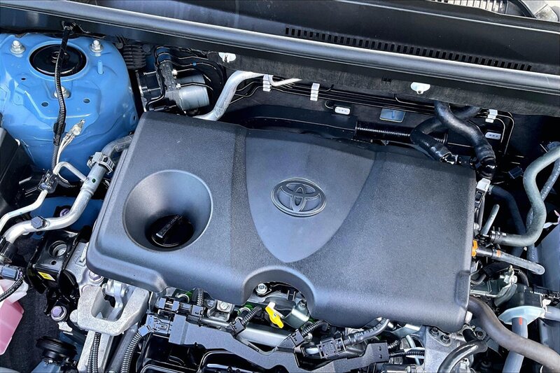 2025 Toyota RAV4 LE - Photo 30 - Ponce, AL 00717