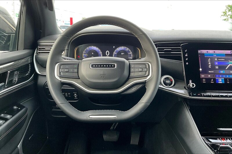 2022 Jeep Wagoneer Series II - Photo 5 - Ponce, AL 00717