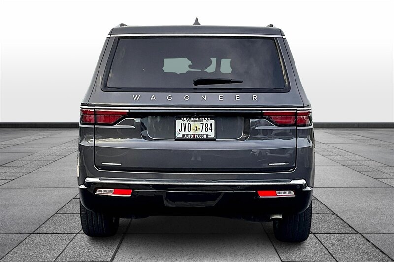 2022 Jeep Wagoneer Series II - Photo 4 - Ponce, AL 00717