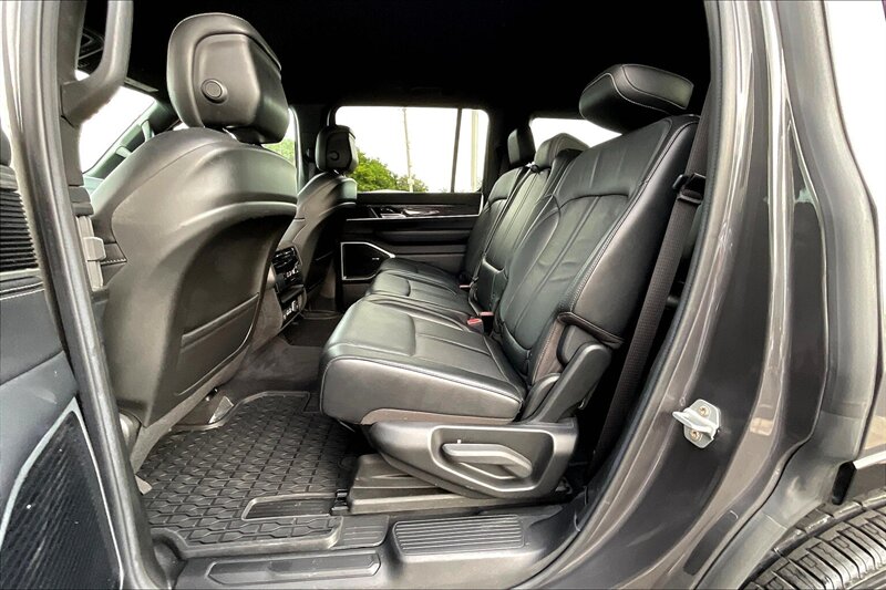 2022 Jeep Wagoneer Series II - Photo 24 - Ponce, AL 00717