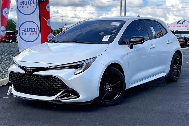 2026 Toyota Corolla Hatchback SE  