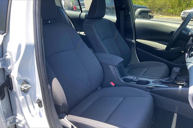 2025 Toyota Corolla LE - Photo 7 - Ponce, AL 00717