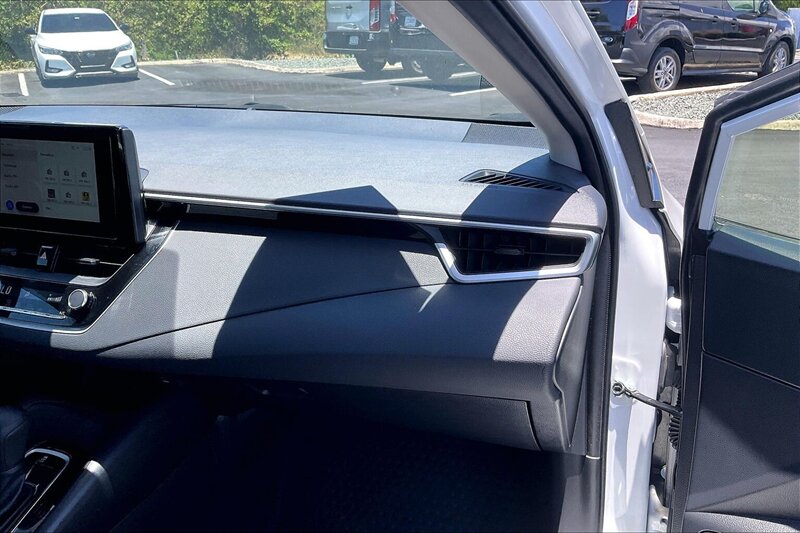 2025 Toyota Corolla LE - Photo 15 - Ponce, AL 00717