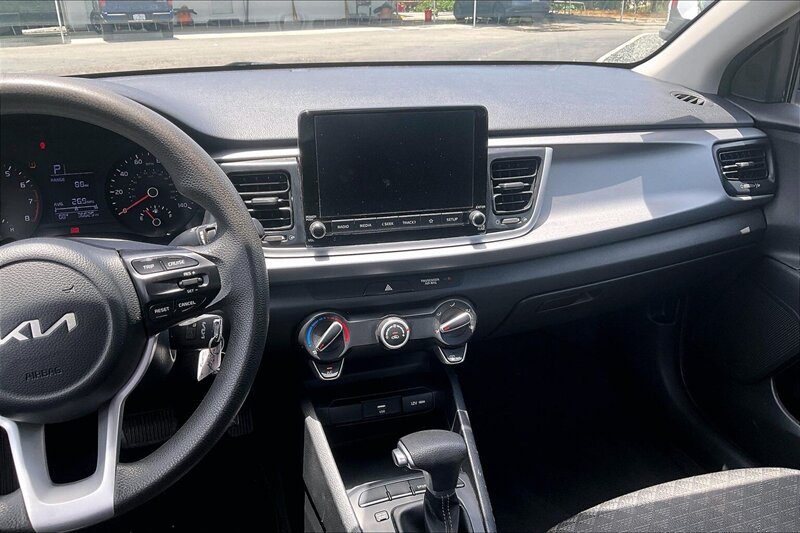 2023 Kia Rio LX - Photo 6 - Ponce, AL 00717