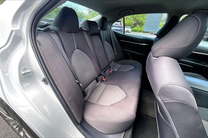 2022 Toyota Camry LE - Photo 27 - Ponce, AL 00717