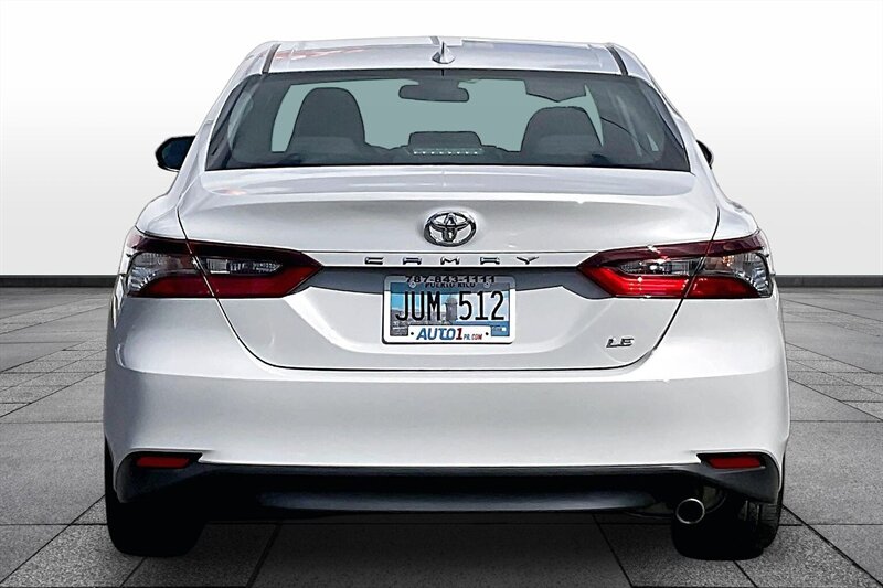 2022 Toyota Camry LE - Photo 4 - Ponce, AL 00717