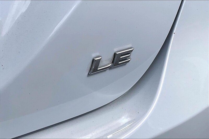 2022 Toyota Camry LE - Photo 8 - Ponce, AL 00717