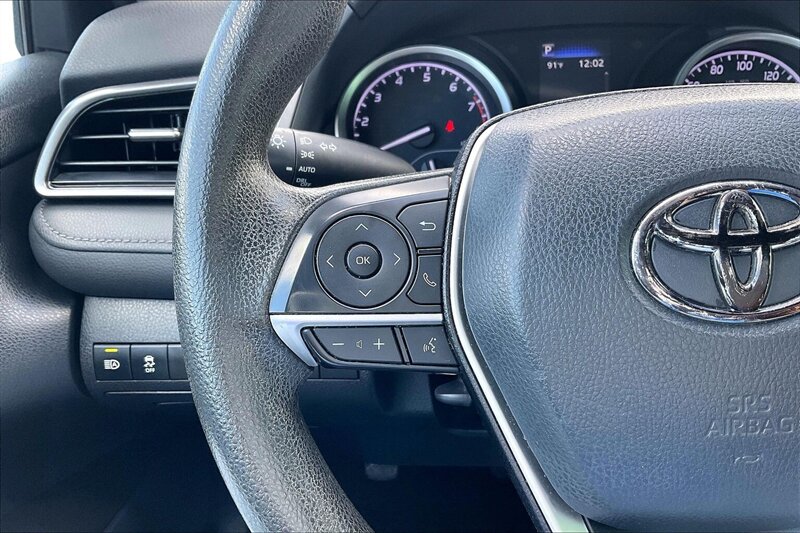 2022 Toyota Camry LE - Photo 18 - Ponce, AL 00717