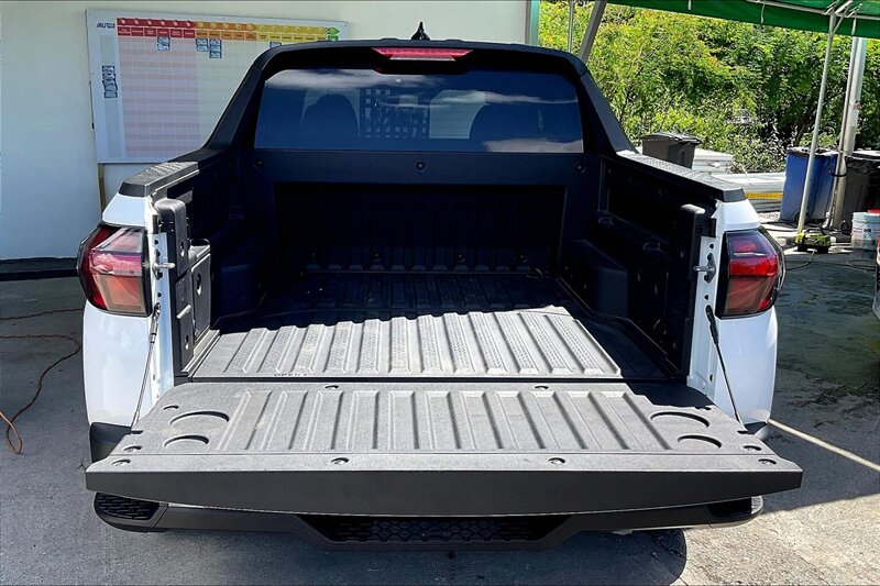 2024 Hyundai SANTA CRUZ SE - Photo 14 - Ponce, AL 00717