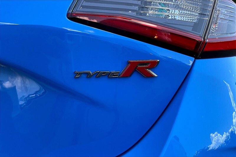 2024 Honda Civic Type R - Photo 8 - Ponce, AL 00717