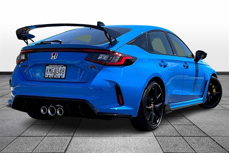 2024 Honda Civic Type R - Photo 13 - Ponce, AL 00717
