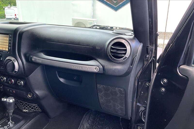 2016 Jeep Wrangler Unlimited Sport - Photo 15 - Ponce, AL 00717